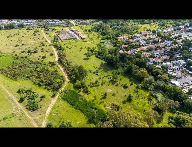 9,575M² VACANT LAND FOR SALE IN LONEHILL
